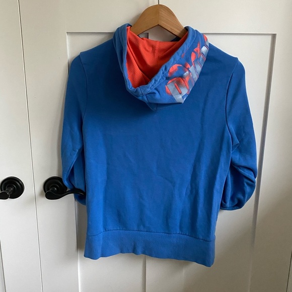 Puma Hoody Size M - Picture 4 of 9